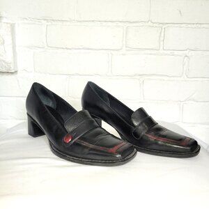 Vintage La Diva Black Square Toed Loafers with Burgundy Trim Size 7.5 B